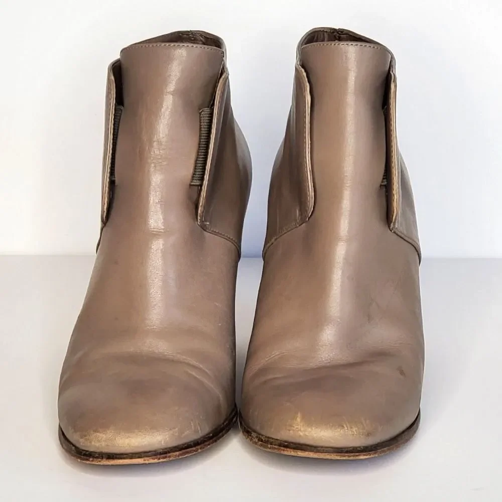 Cole Haan Hayden Leather Slip On Heeled Ankle Boots Taupe Tan Gold Size 7.5